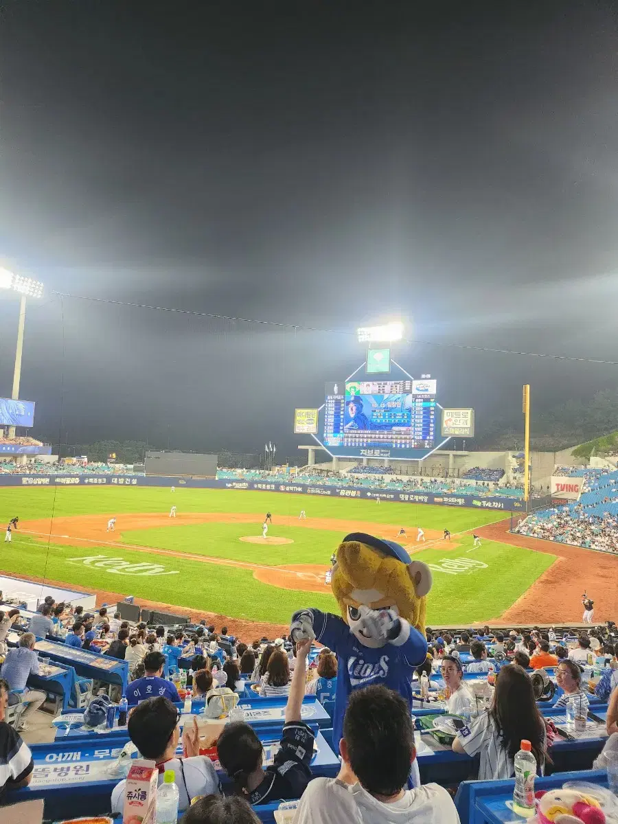 한국시리즈 4차전 2연석 구해요